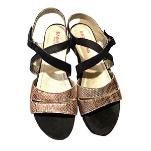 Sabrina's‎ Black & Silver Platform Sandals. Size 41